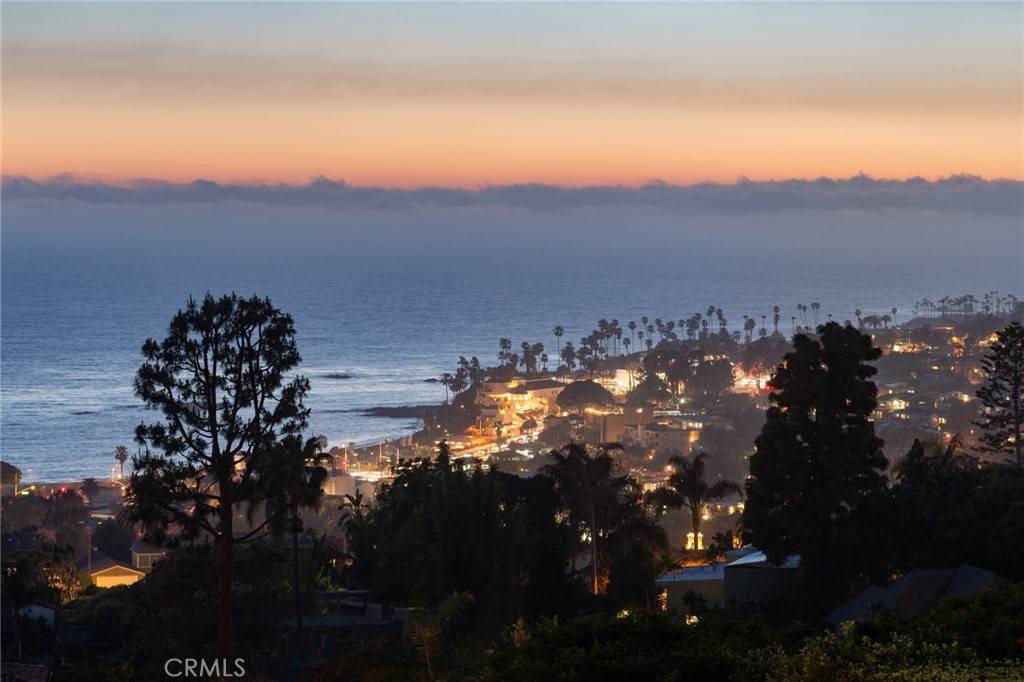 Laguna Beach, CA 92651,1061 Skyline DR