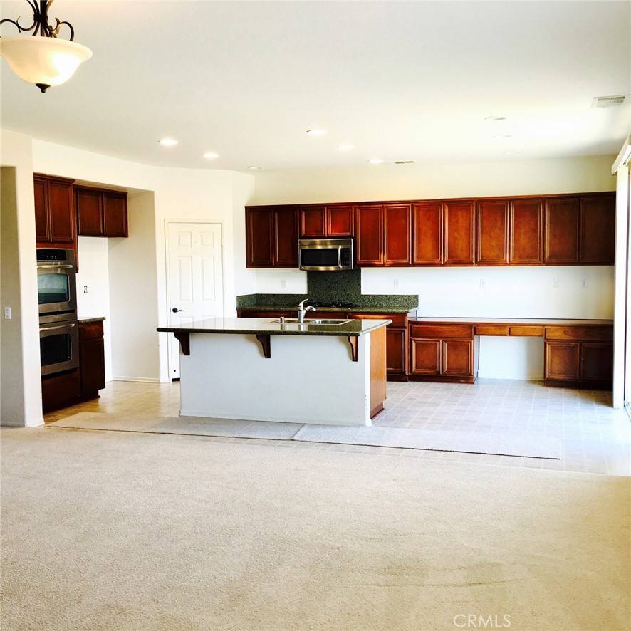Palmdale, CA 93551,2330 W Avenue P12