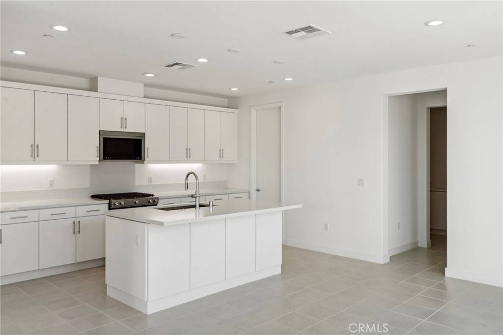 Palm Desert, CA 92211,75234 Buckley DR