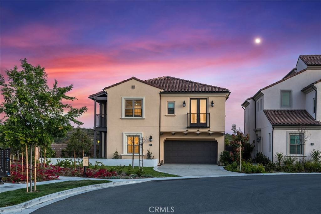 Irvine, CA 92618,200 Canterybury