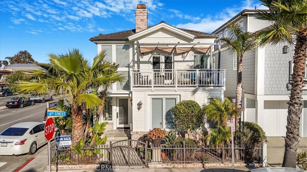 Newport Beach, CA 92661,523 W Balboa BLVD