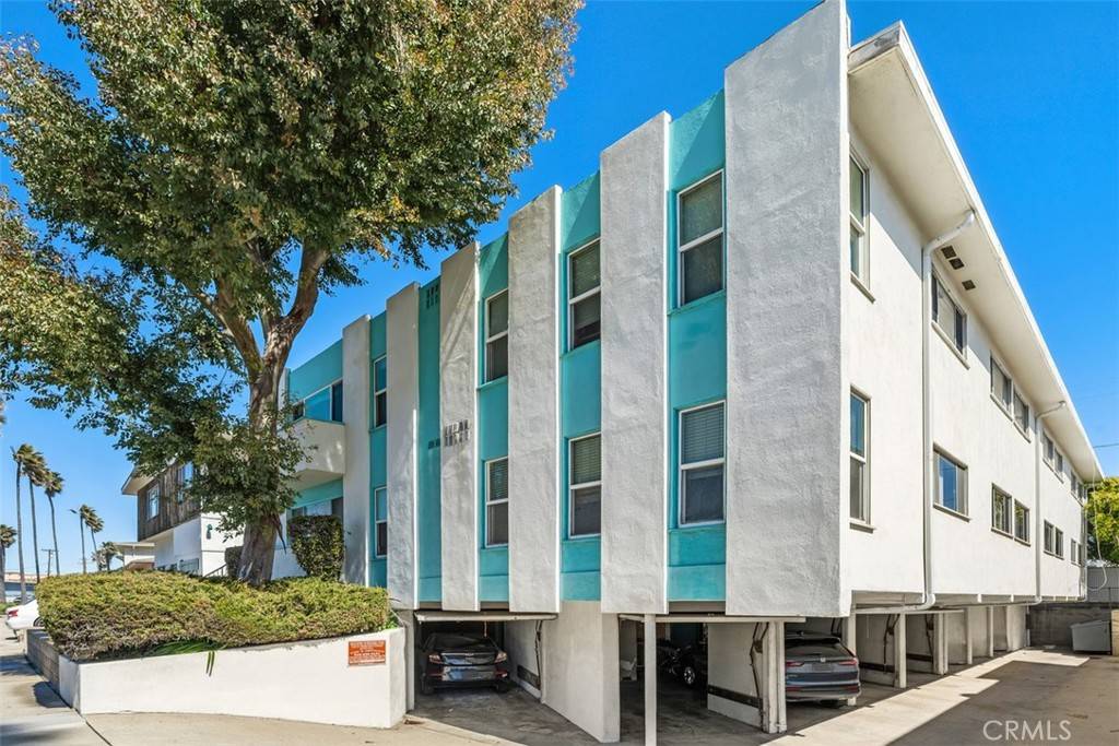 Redondo Beach, CA 90277,1716 Camino De La Costa