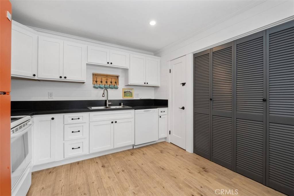 Laguna Niguel, CA 92677,9 Terrace CIR