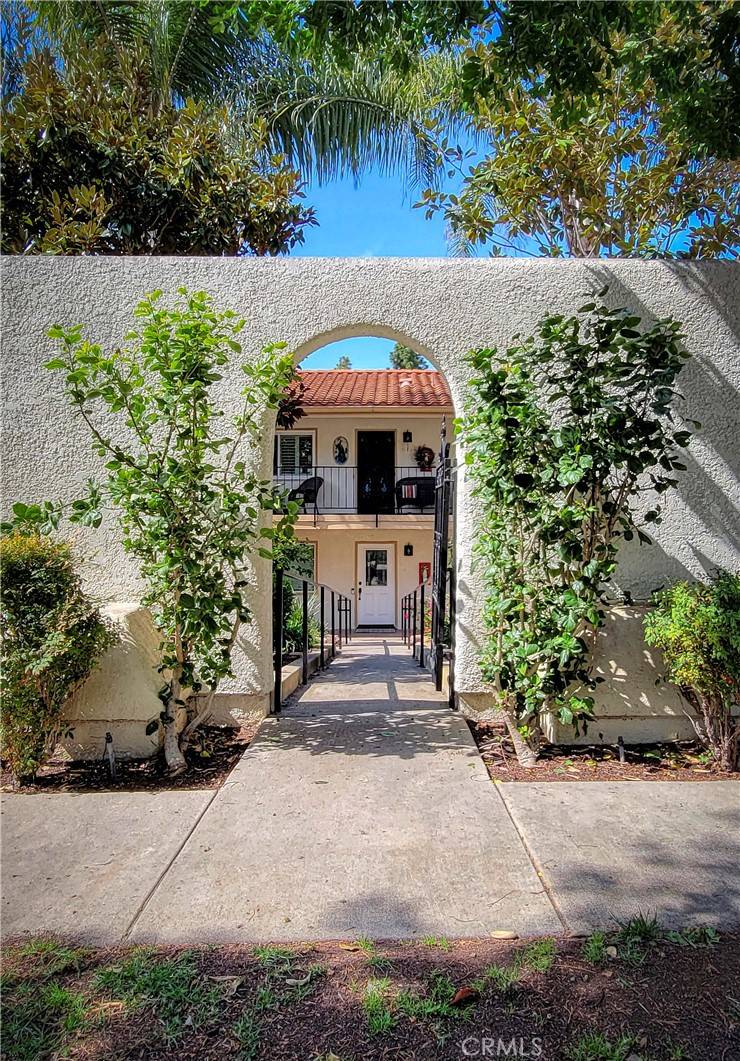 Laguna Woods, CA 92637,5487 paseo del lago #c