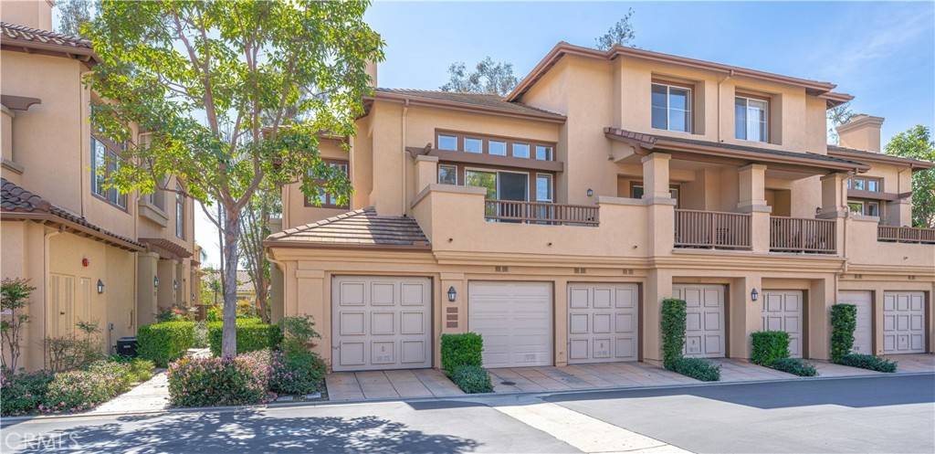 Tustin, CA 92782,2688 Dunstan DR