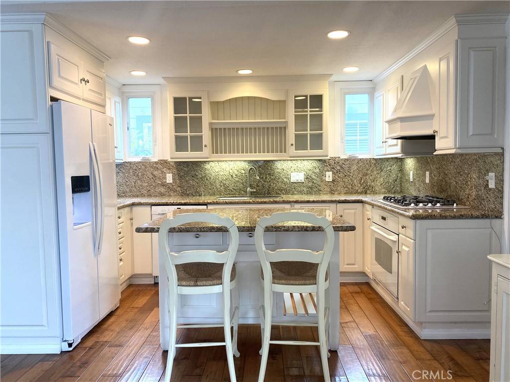 Newport Beach, CA 92662,120 Diamond AVE