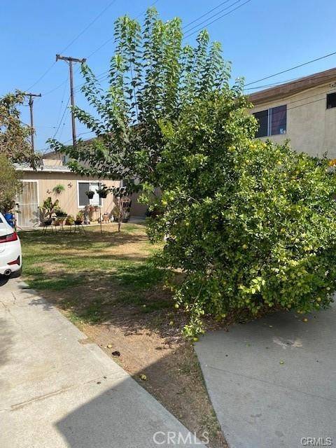 South Gate, CA 90280,5595 Gardendale ST