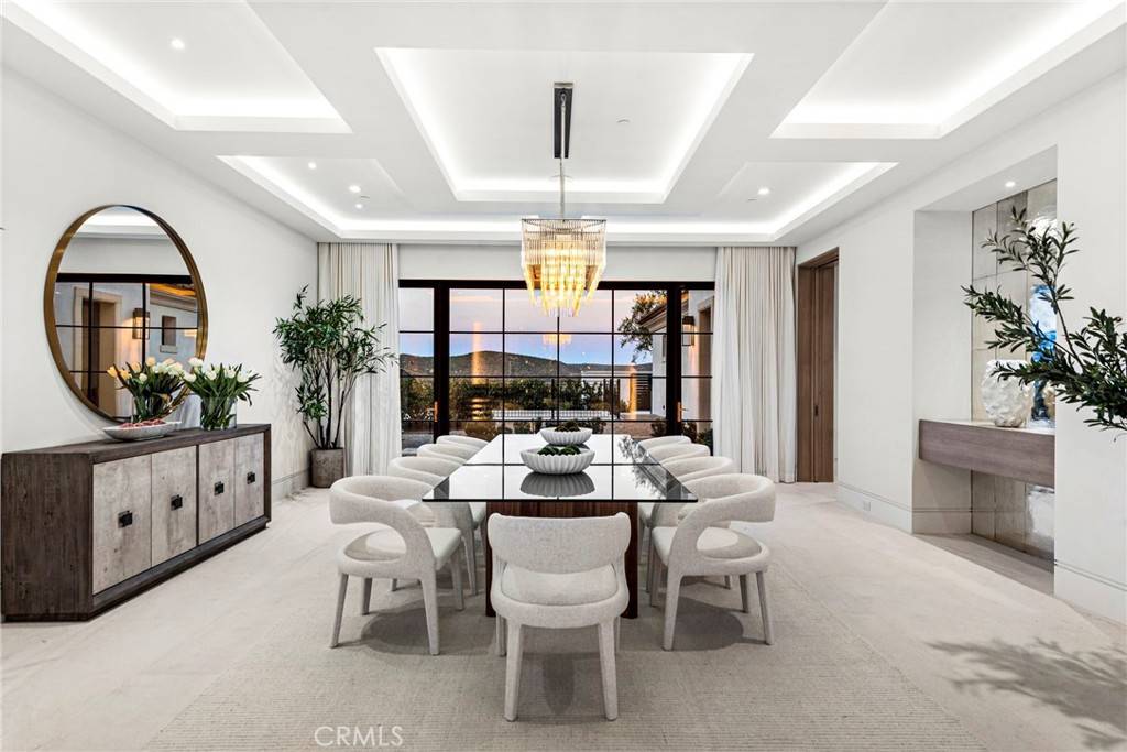 20 Coastline DR Newport Coast, CA 92657