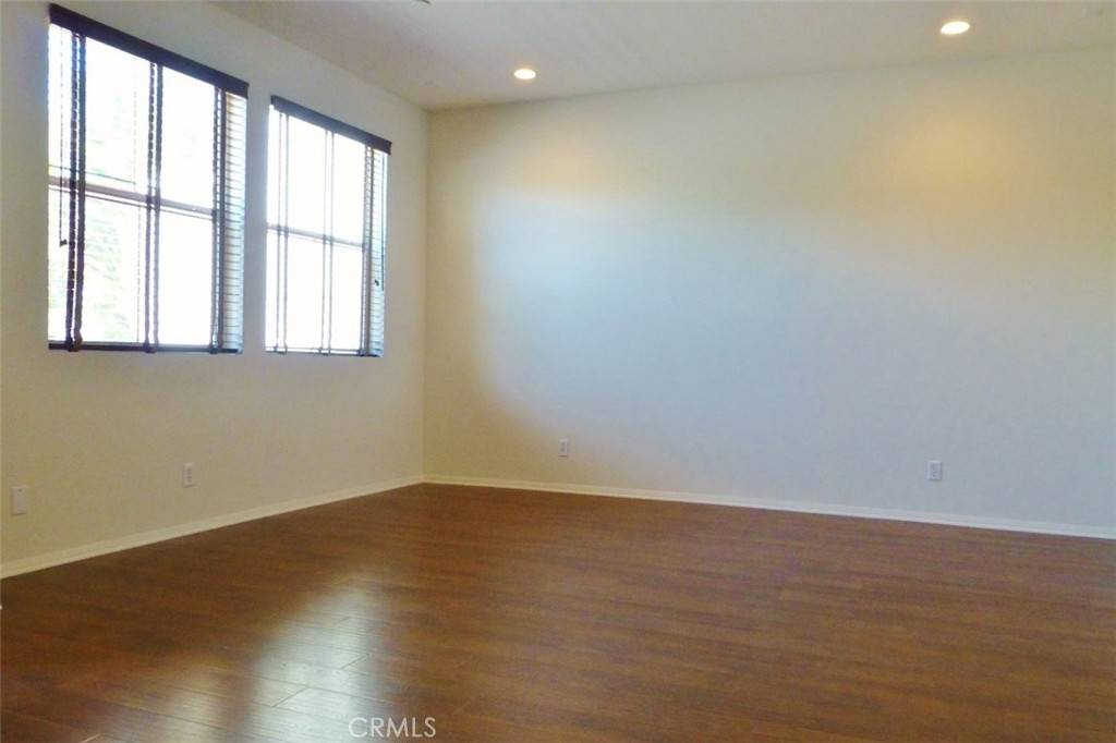 Irvine, CA 92618,25 Quartet