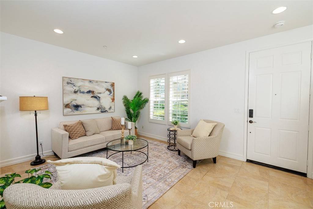 72 Orange Blossom Ladera Ranch, CA 92694