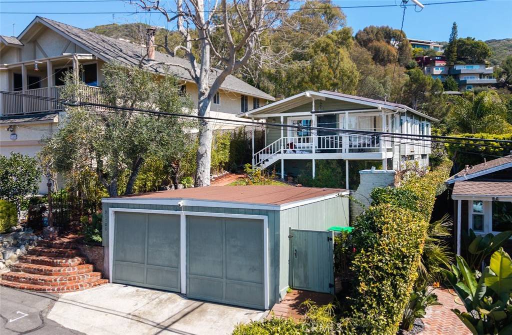 Laguna Beach, CA 92651,31706 Scenic DR