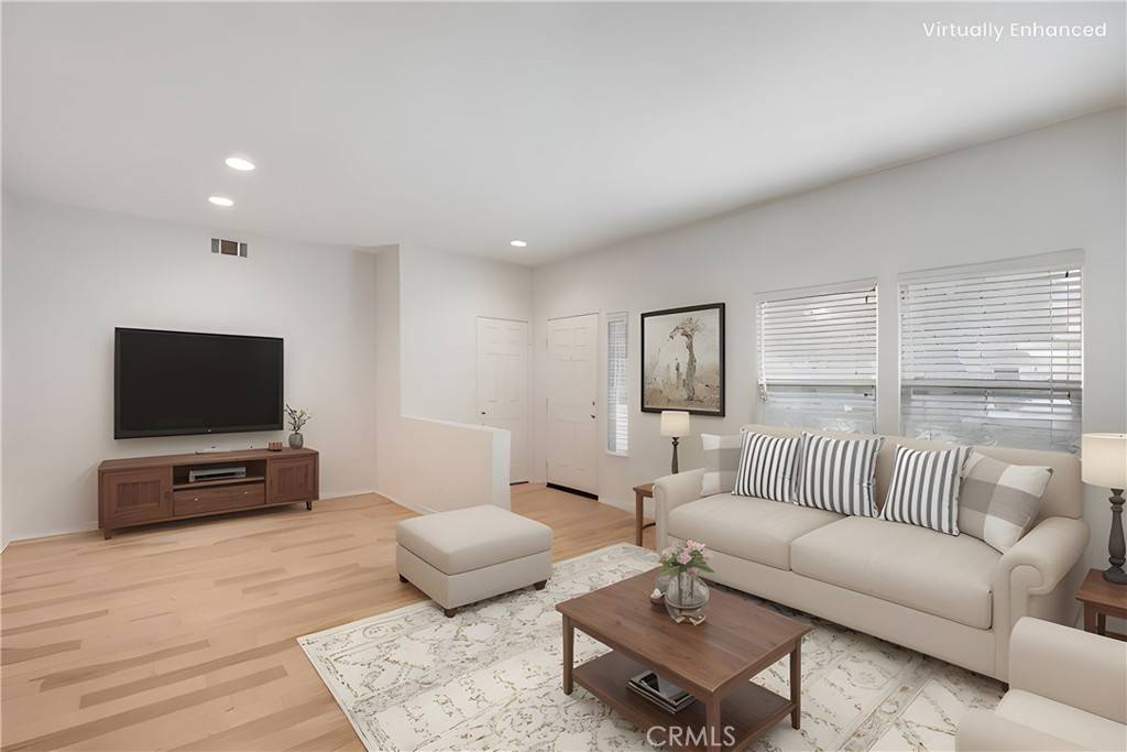 Irvine, CA 92618,5 Chinaberry