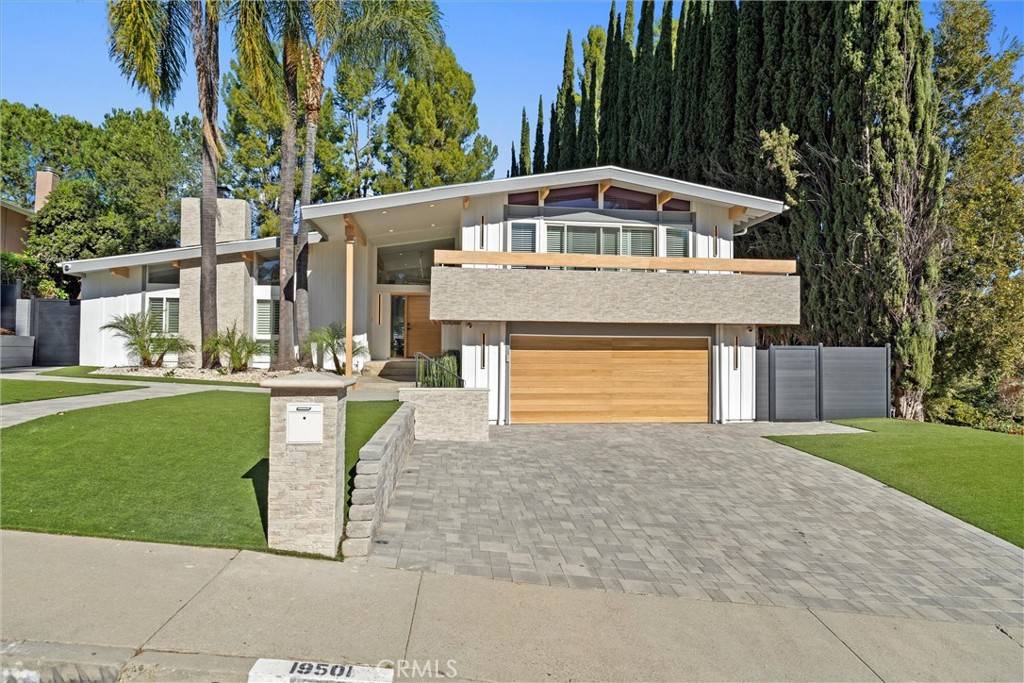 Tarzana, CA 91356,19501 Greenbriar