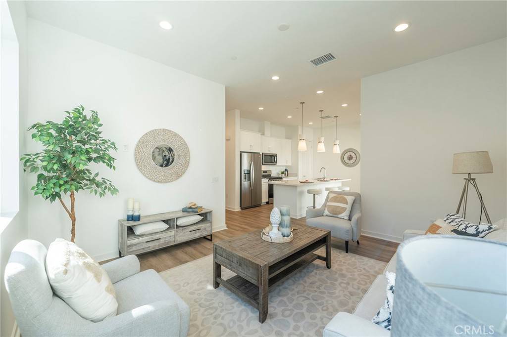 Irvine, CA 92618,125 Culture