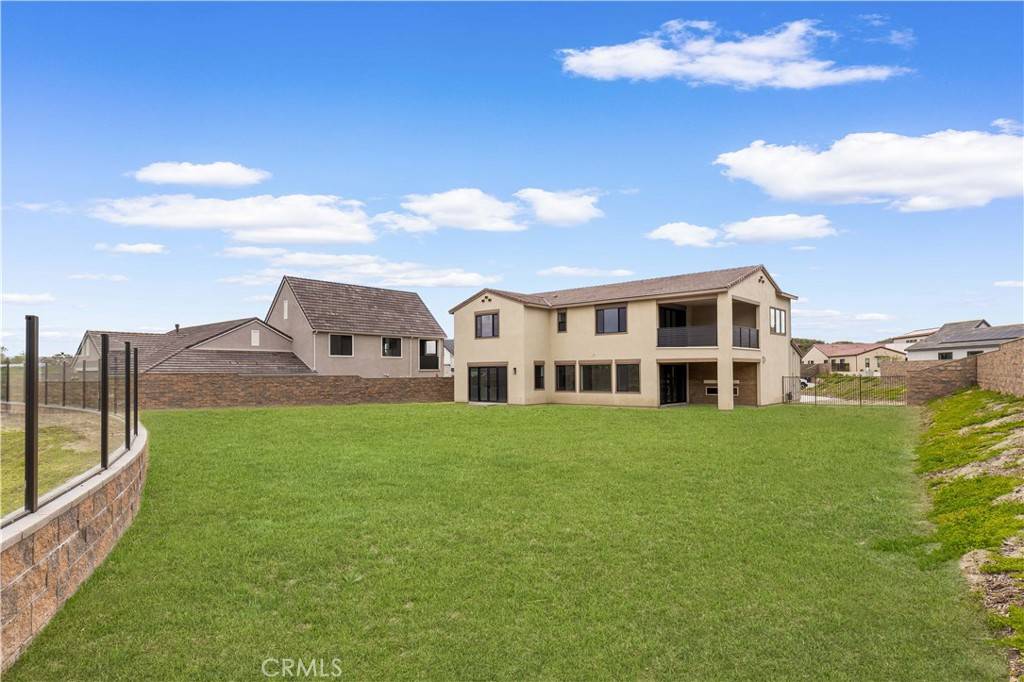 Silverado, CA 92676,18492 Boulder Bluff