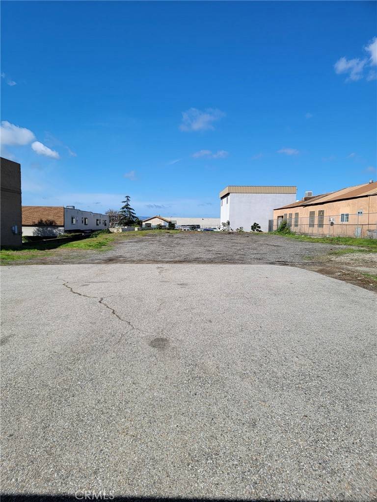 Signal Hill, CA 90755,2351 Walnut AVE