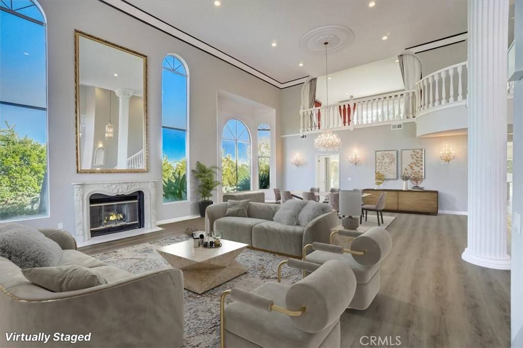 Tarzana, CA 91356,4020 Clarinda DR