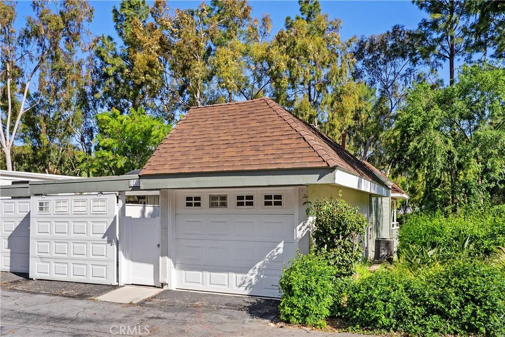 Laguna Hills, CA 92653,22085 Caminito Amor
