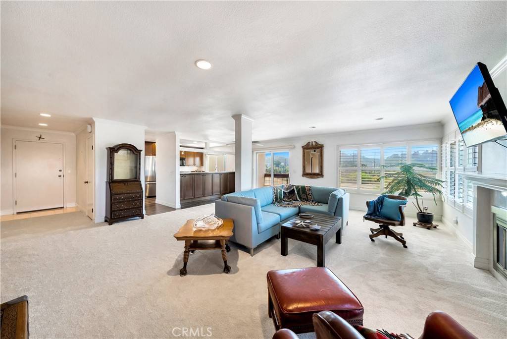 San Diego, CA 92108,6737 Friars RD #192