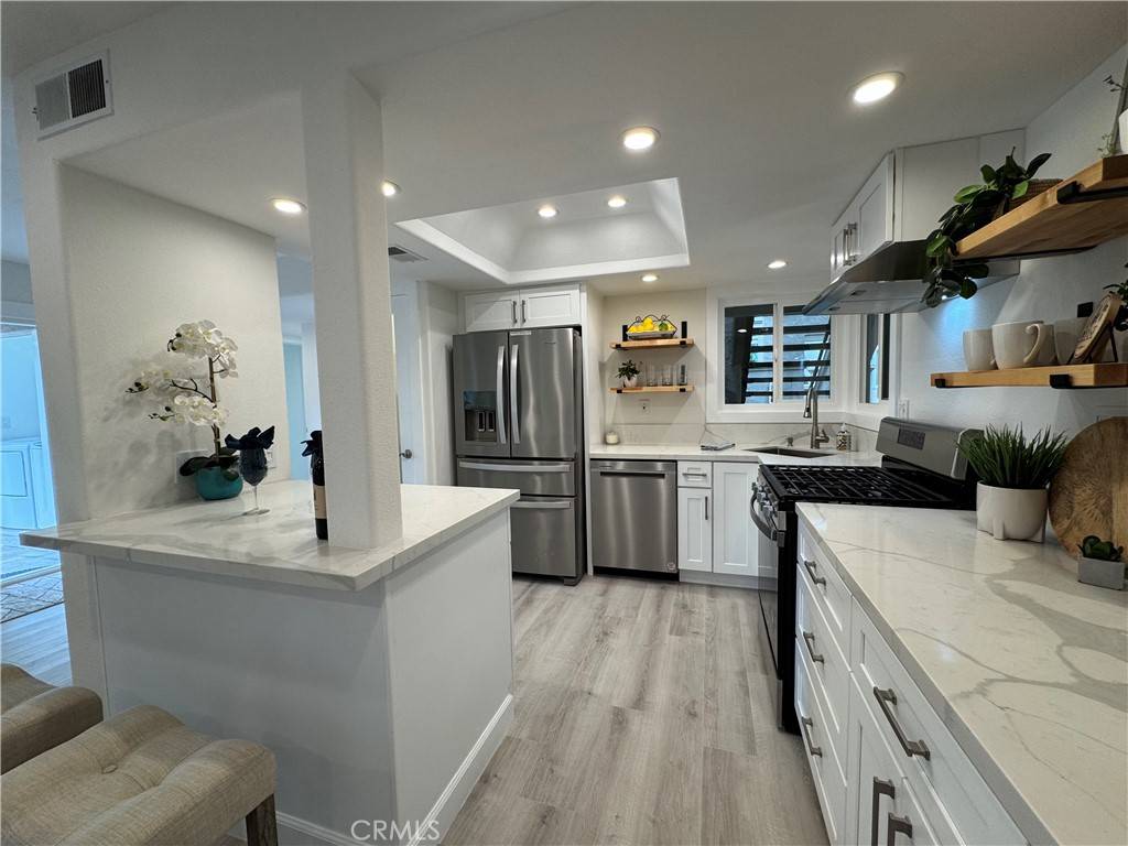 Laguna Niguel, CA 92677,28181 Sorrento #97
