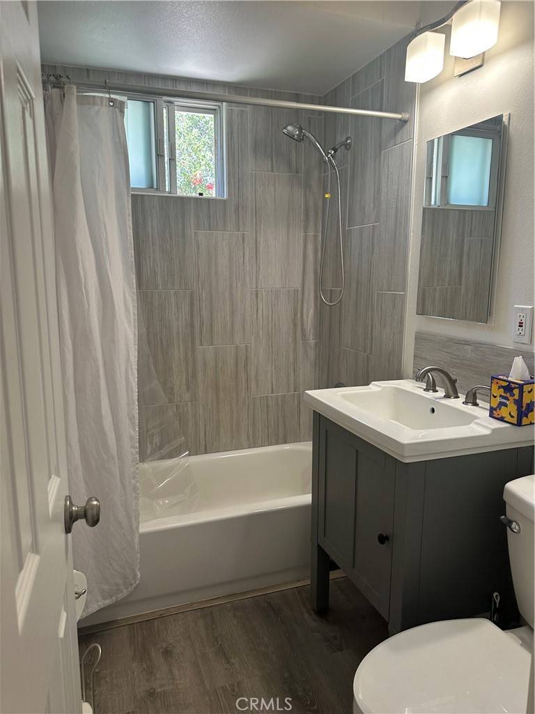 Newport Beach, CA 92660,20253 Riverside DR