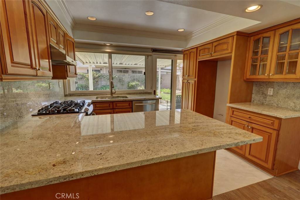 567 Traverse DR Costa Mesa, CA 92626