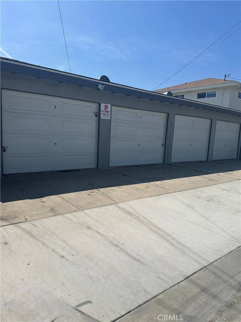 Costa Mesa, CA 92627,168 E 19th ST