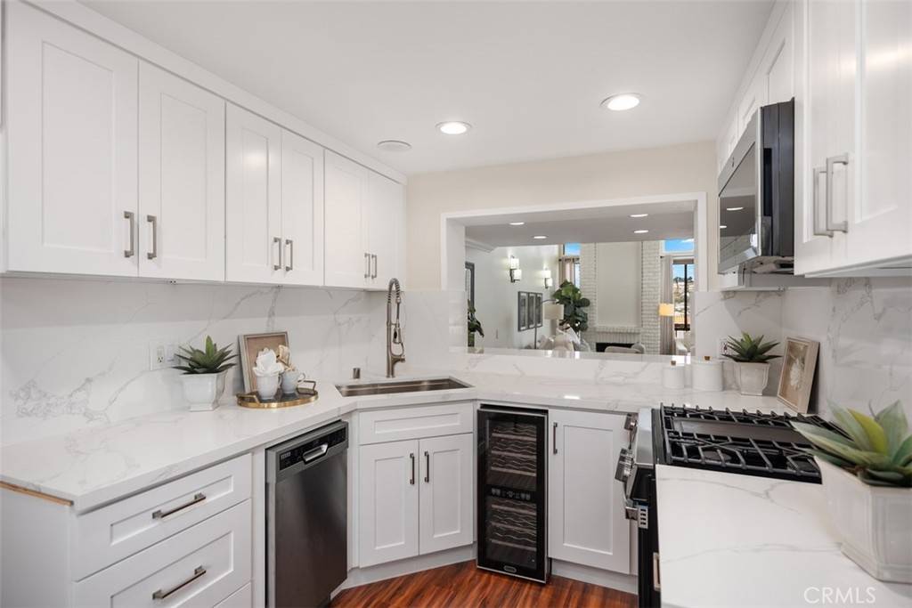 Mission Viejo, CA 92692,27869 Mazagon #111