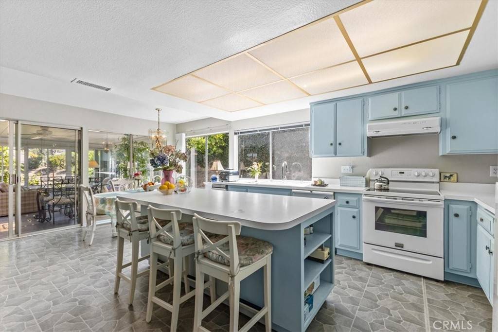 Orange, CA 92867,2015 E Hillman CIR