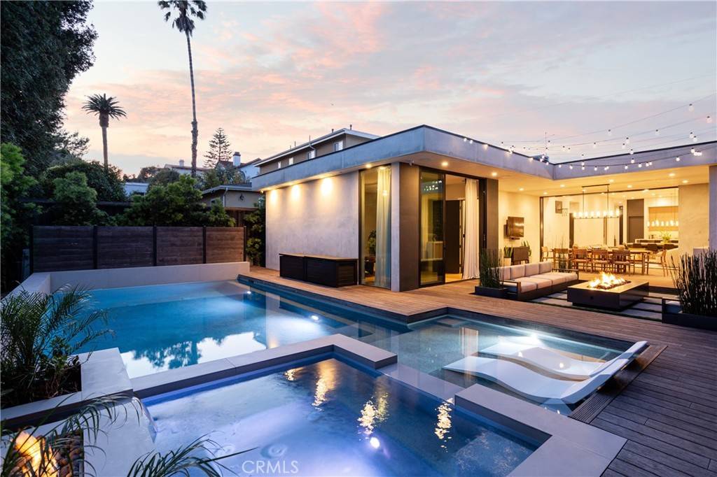 Manhattan Beach, CA 90266,1756 Voorhees AVE