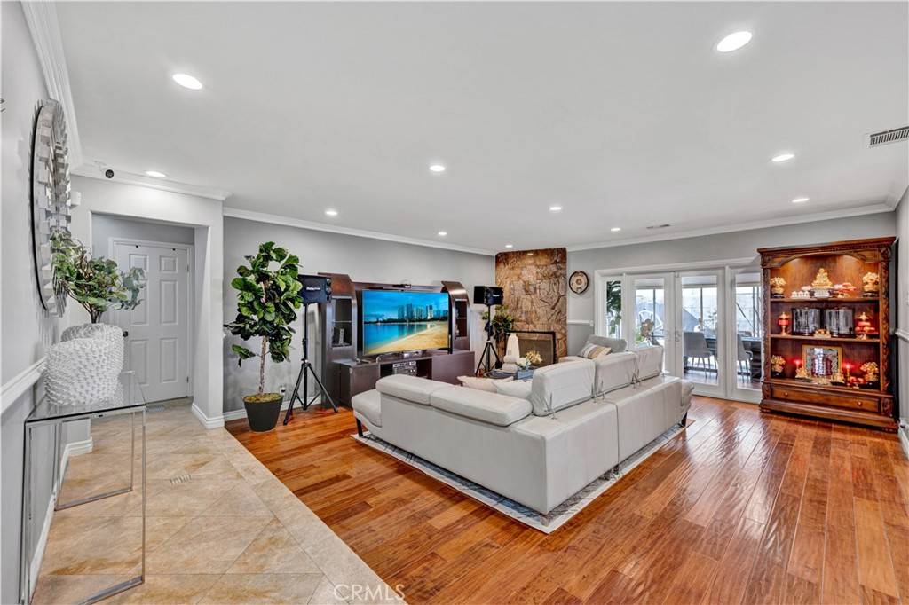 Westminster, CA 92683,9431 Coronet AVE