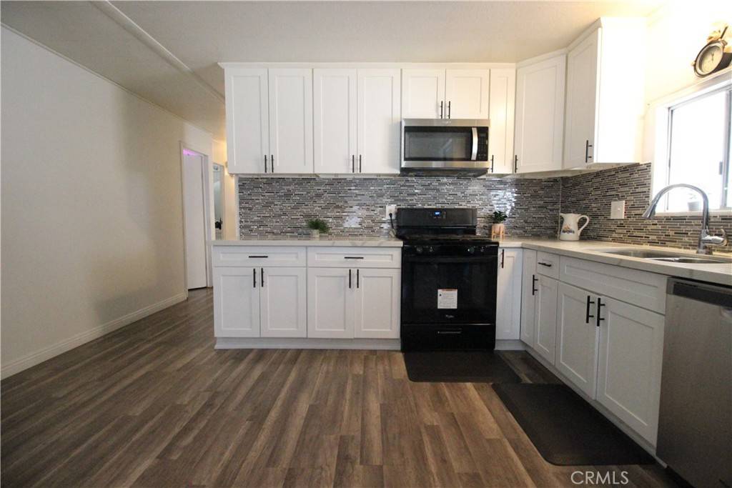 Bakersfield, CA 93304,4401 Hughes LN #34