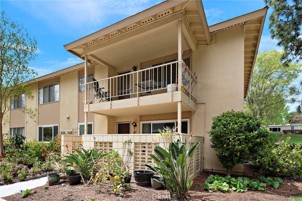 Laguna Woods, CA 92637,174 Avenida Majorca #A
