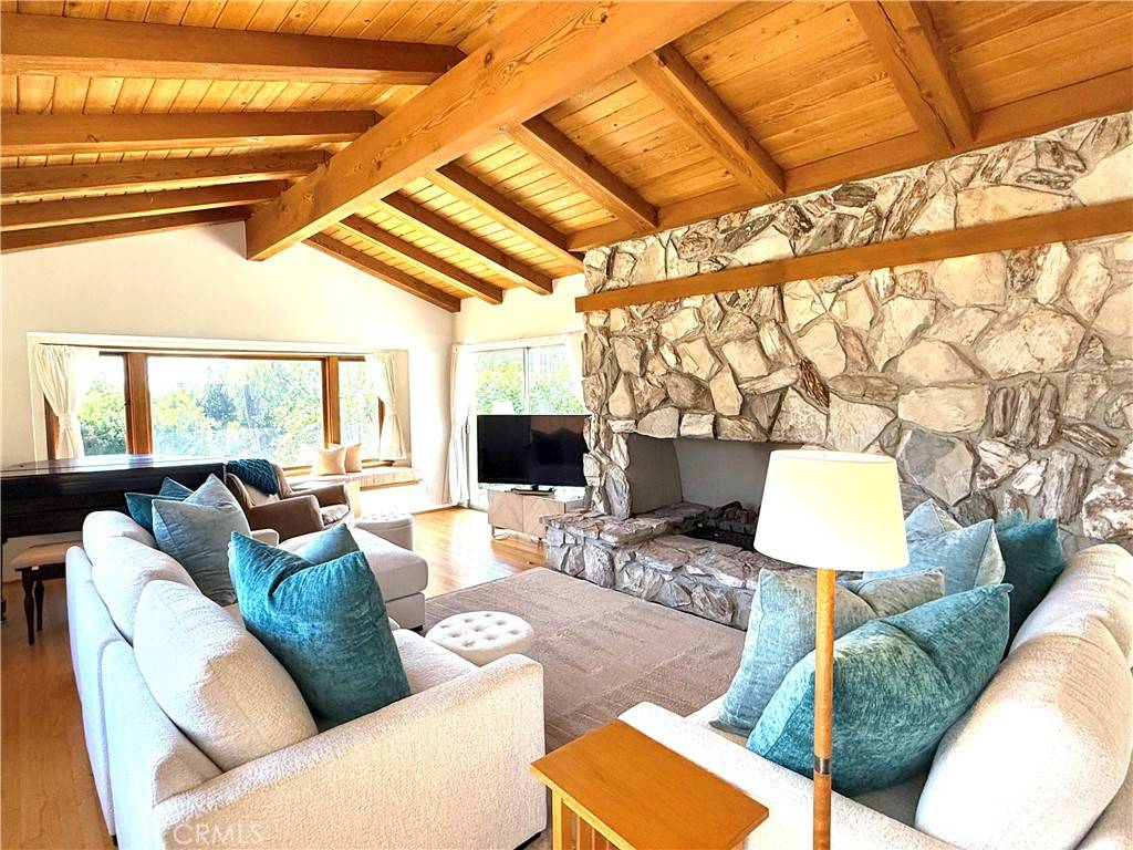 Palos Verdes Estates, CA 90274,2508 Via Amador