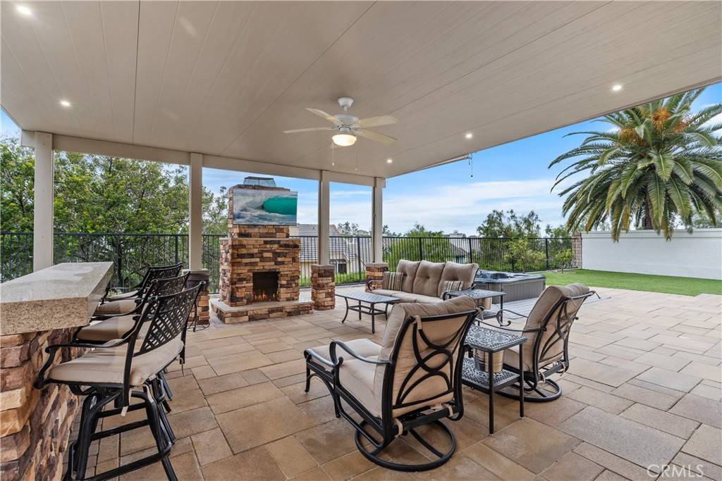 Rancho Santa Margarita, CA 92679,21421 Birdhollow DR