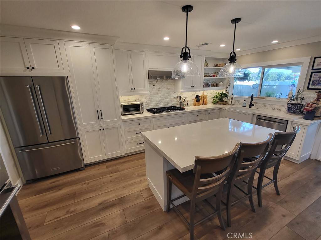 Lake Forest, CA 92630,25172 Chestnutwood