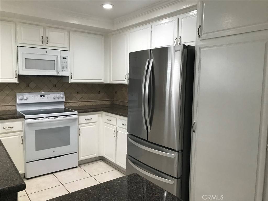 Laguna Woods, CA 92637,3354 Monte Hermoso #B