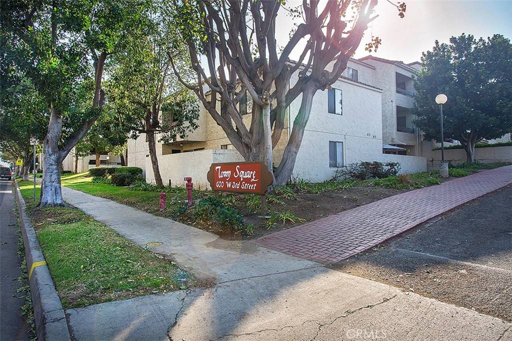 Santa Ana, CA 92701,600 W 3rd ST #C207