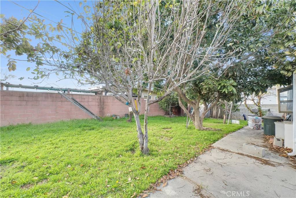 Santa Ana, CA 92704,1914 Center Street