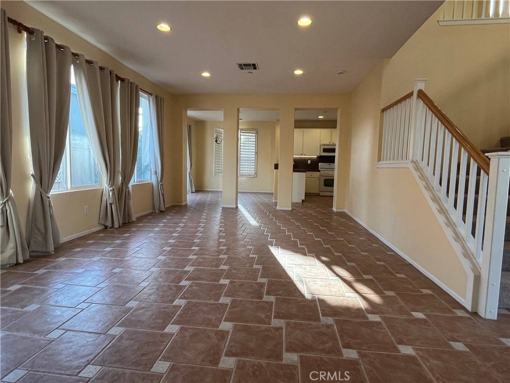 Buena Park, CA 90621,6 Bayview DR