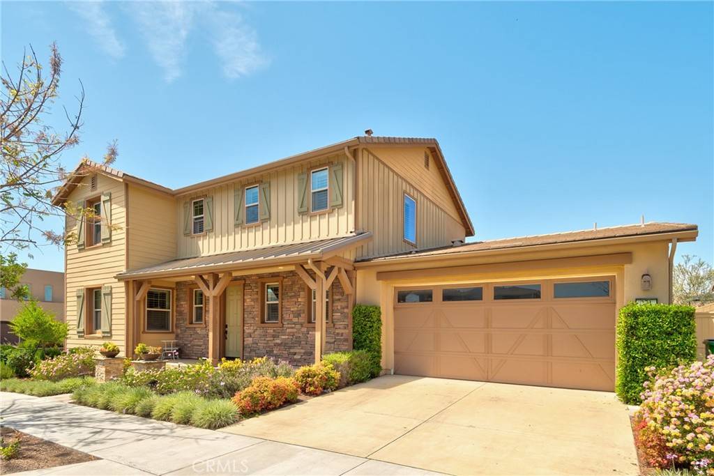 Irvine, CA 92618,271 Radial
