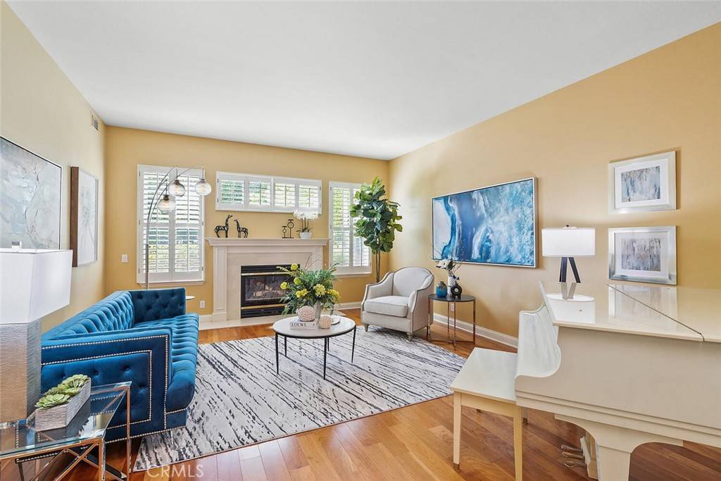 Tustin, CA 92782,2140 Chandler DR