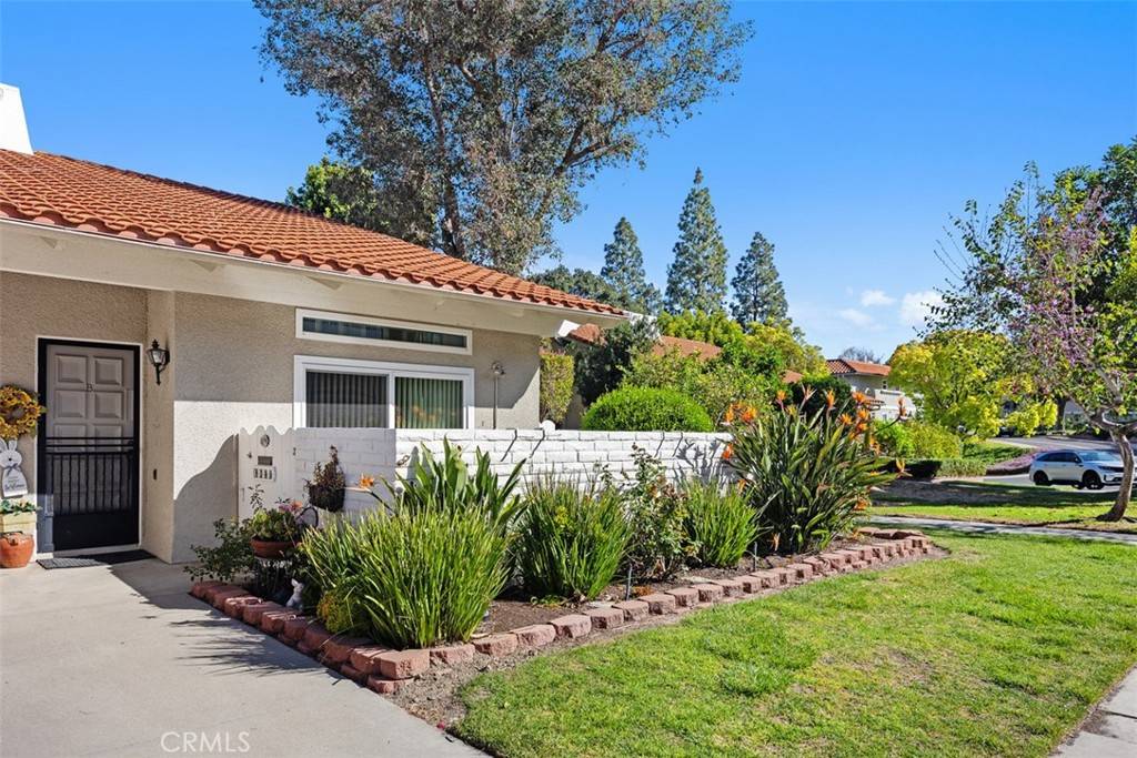 Laguna Woods, CA 92637,824 Via Alhambra #B