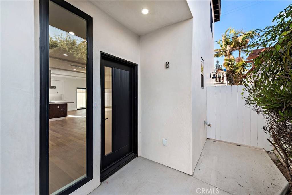San Clemente, CA 92672,214 W Mariposa #B