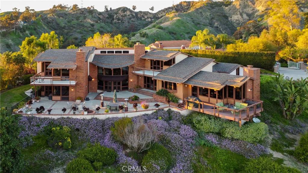 La Habra Heights, CA 90631,739 Reposado DR
