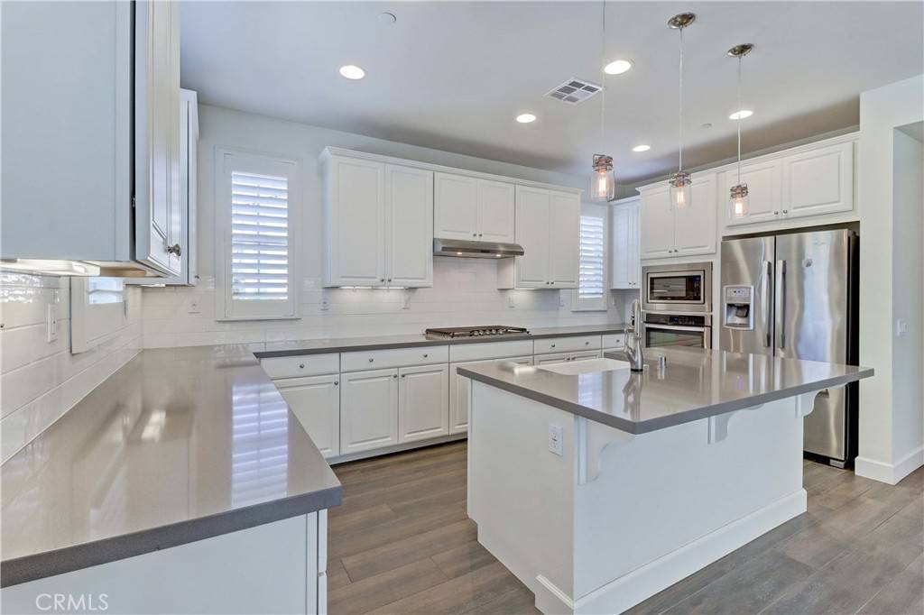 Rancho Mission Viejo, CA 92694,5 Majeza CT