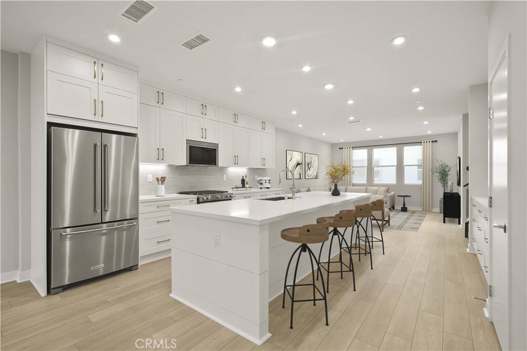 San Diego, CA 92108,2615 Everly DR