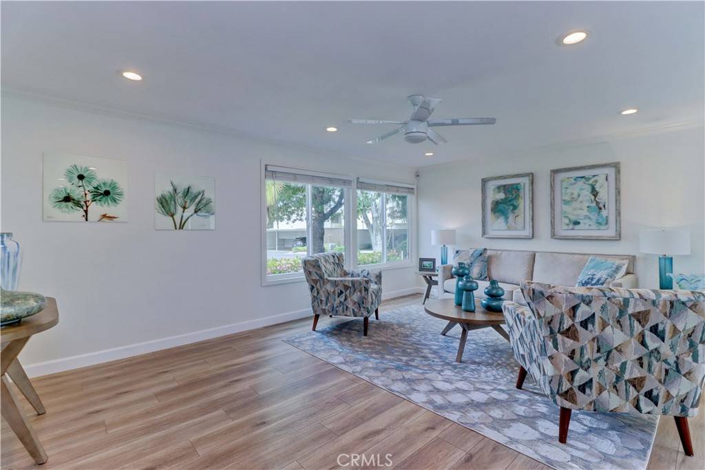 Laguna Woods, CA 92637,2221 Via Puerta #C
