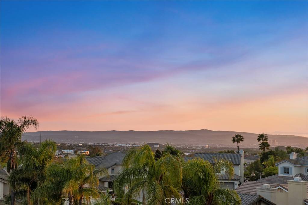 Lake Forest, CA 92610,22 Sierra Blanco