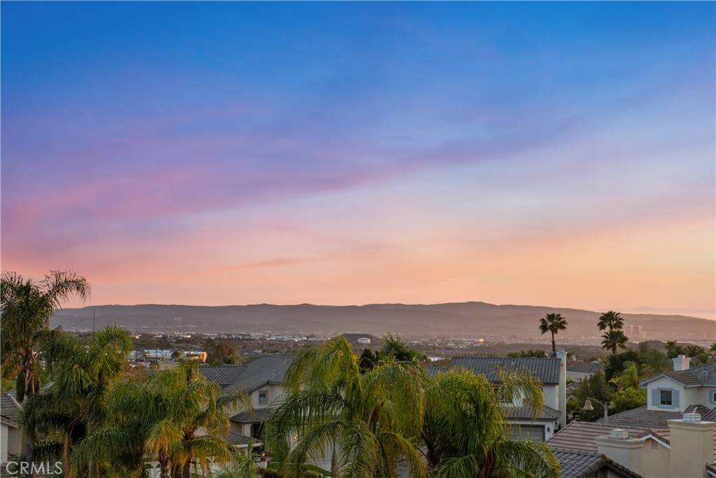 Lake Forest, CA 92610,22 Sierra Blanco